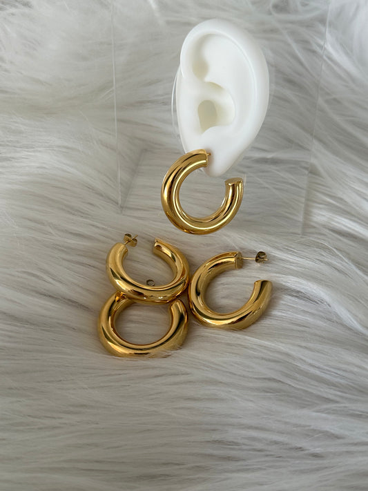 Hazel gold earring